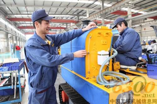 徐工挖掘機(jī)