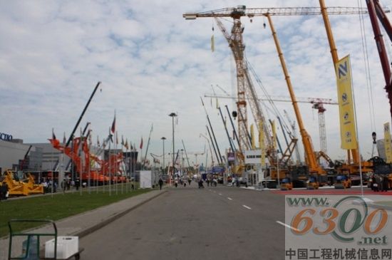 山推,俄羅斯,工程機(jī)械