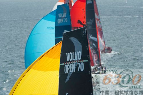 六艘戰(zhàn)艦亮相洛里昂港內(nèi)賽