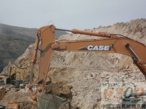 凱斯,挖掘機