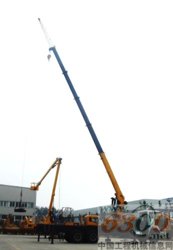 起升徐工新高度 新型隨車吊閃耀市場