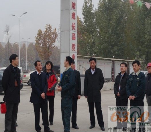 山推,工程機械,研發(fā)