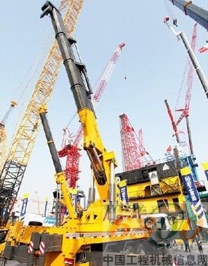 徐工隨車,寶馬展,起重機(jī),