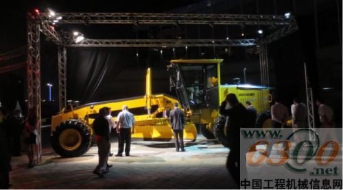 山推,阿聯(lián)酋,產(chǎn)品推介會(huì),迪拜