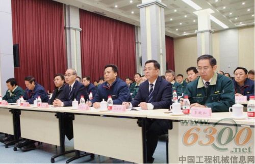 山推,黨的十八大精神