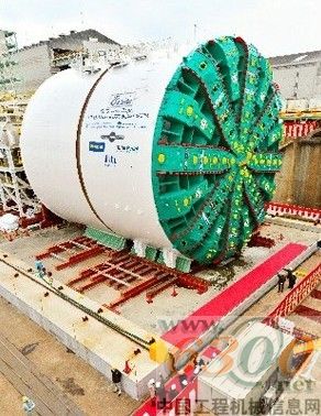 挖掘機(jī),日立,隧道挖掘機(jī)