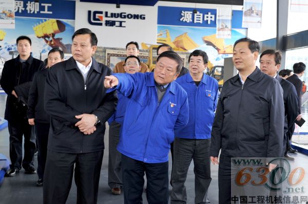 自治區(qū)新任黨委書記彭清華,柳工,調(diào)研