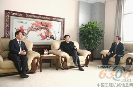 濟寧市委常委,王次忠,山推