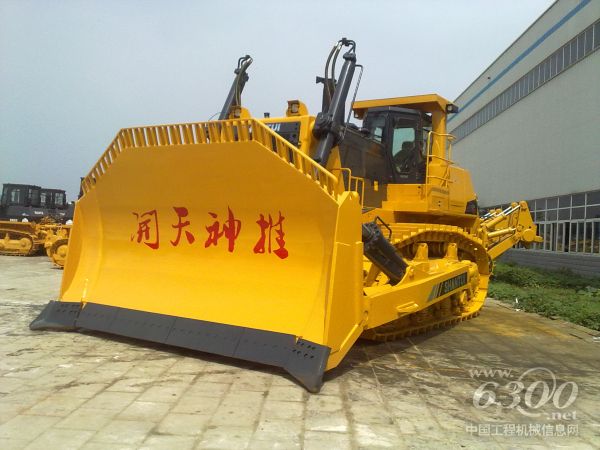 山推榮獲“中國工程機械年度產(chǎn)品TOP50（2013）技術(shù)創(chuàng)新金獎”