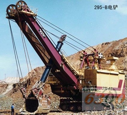 電動(dòng)機(jī)械履帶正鏟挖掘機(jī)